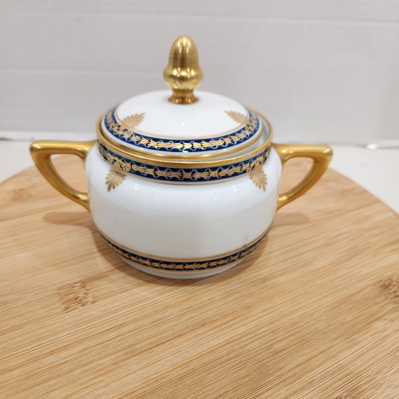 Richard Ginori Italy White W/ Gold Finial Large Sugar Bowl With Lid Vintage - Picture 2 of 10